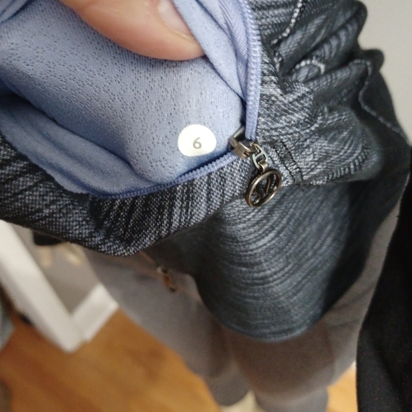 Lululemon Women's Daily Yoga Jacket Long Sleeve - Picture 4 of 9
